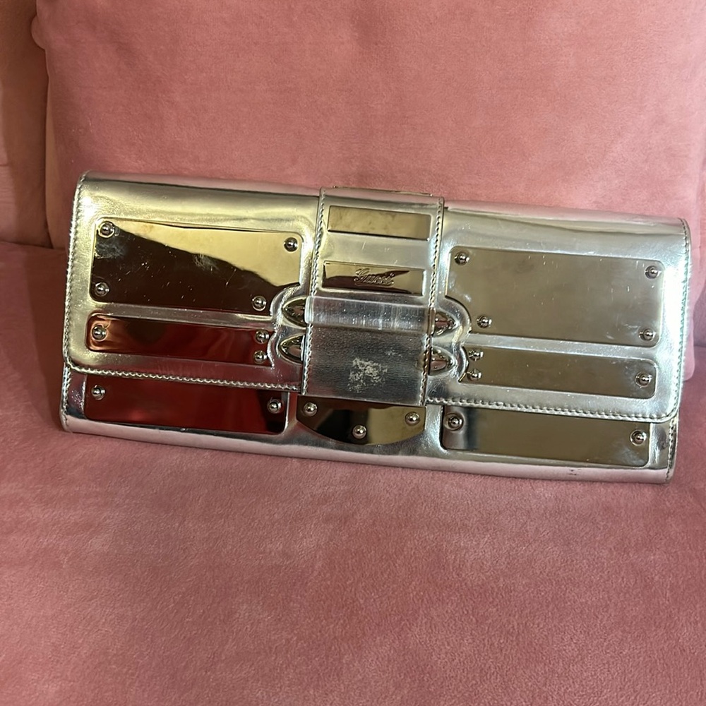 Gucci Patent silver metallic leather mirror clutch